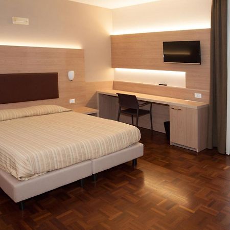 Hotel Buca Di Bacco Volta Mantovana Kültér fotó