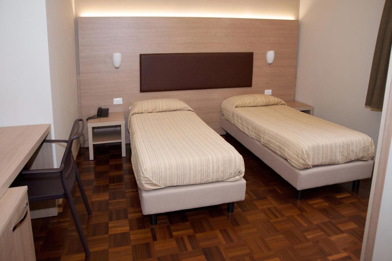 Hotel Buca Di Bacco Volta Mantovana Kültér fotó