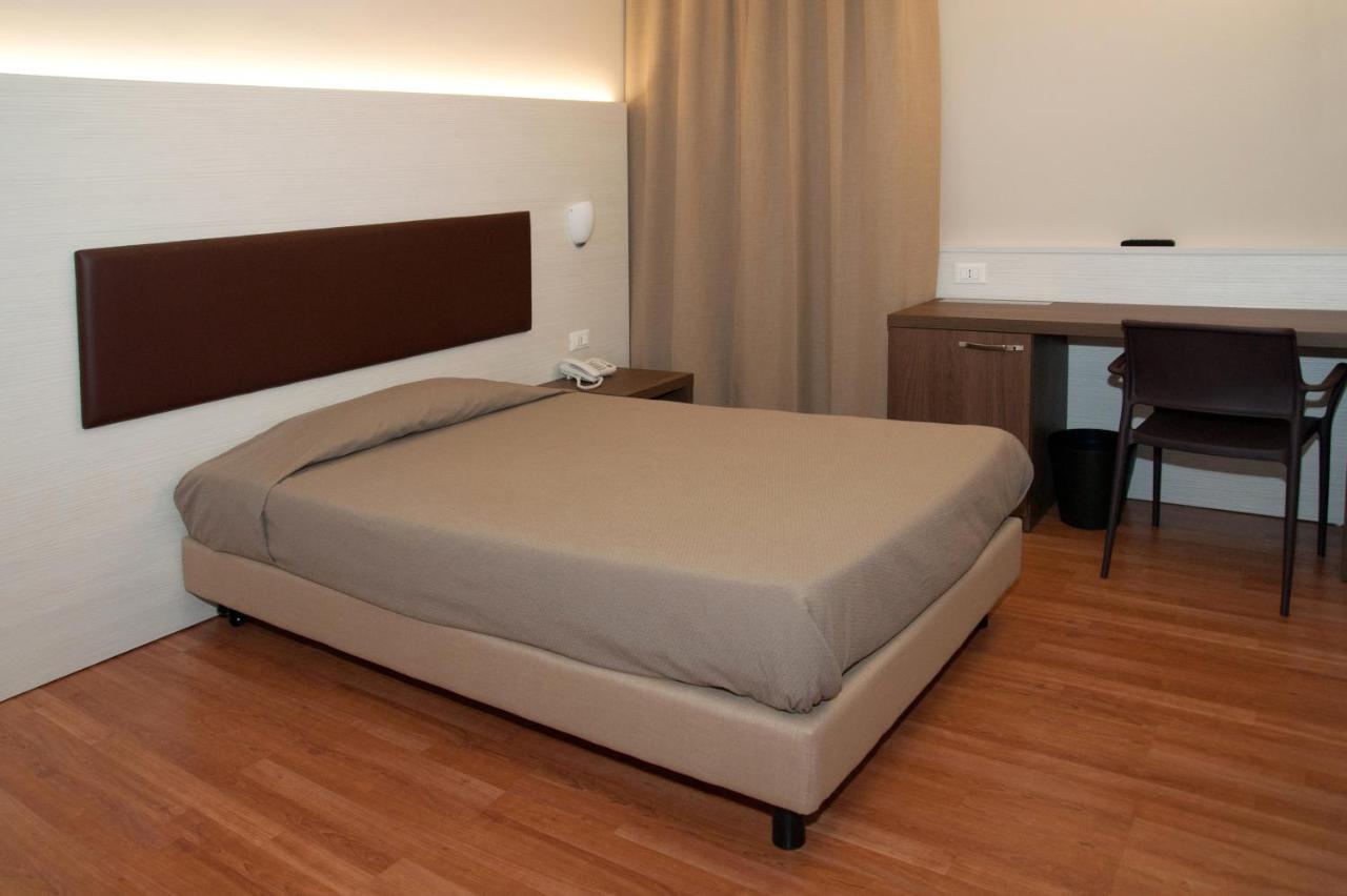 Hotel Buca Di Bacco Volta Mantovana Kültér fotó