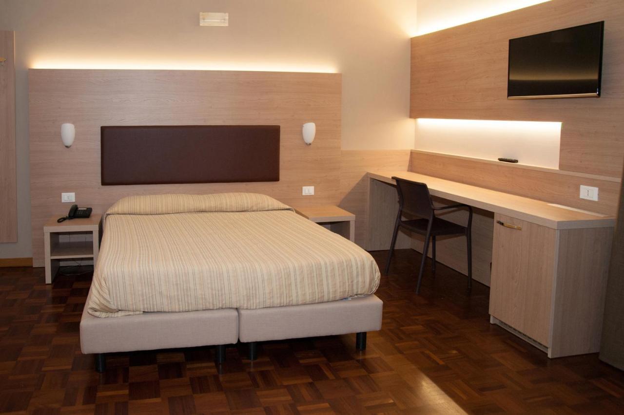 Hotel Buca Di Bacco Volta Mantovana Kültér fotó