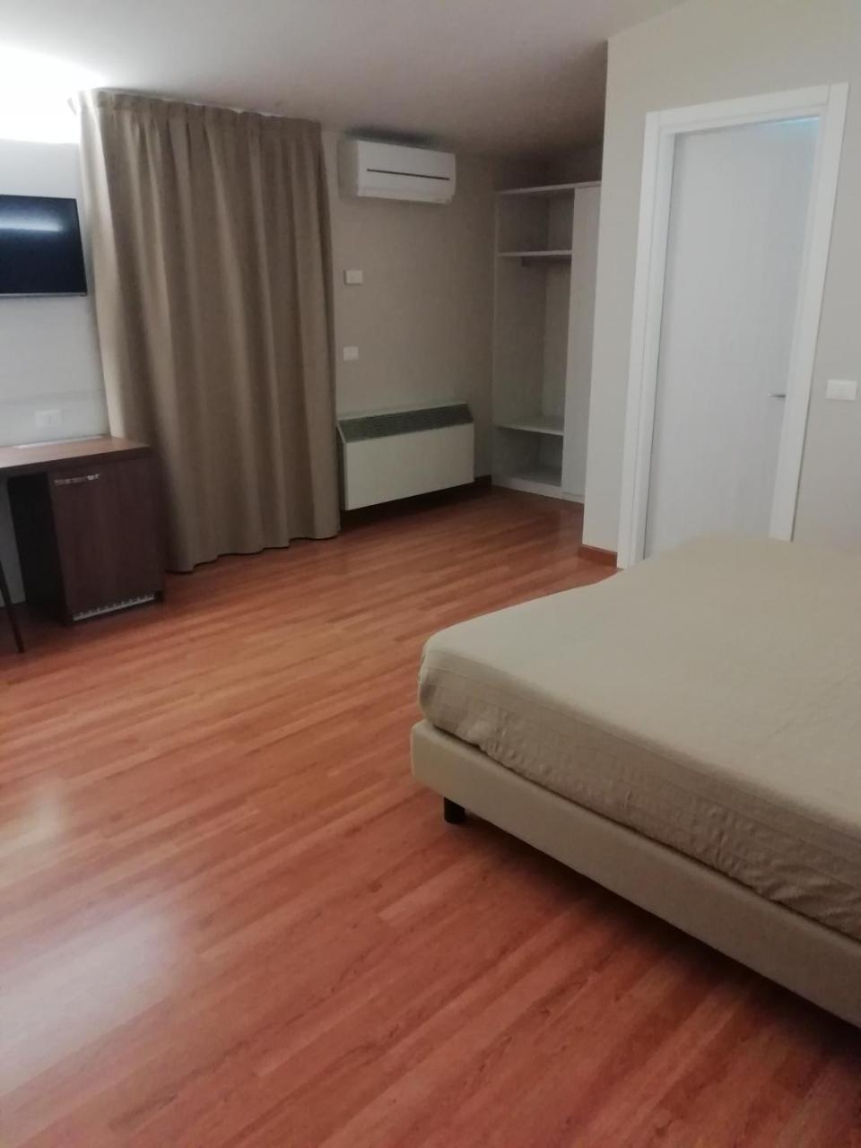 Hotel Buca Di Bacco Volta Mantovana Kültér fotó